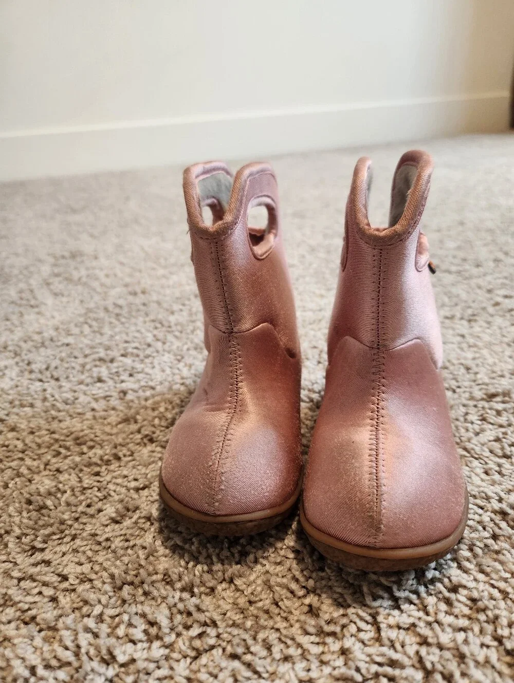 BOGS Baby Waterproof Snowboot Rain Boot Size 6 In Metallic Ballet Pink